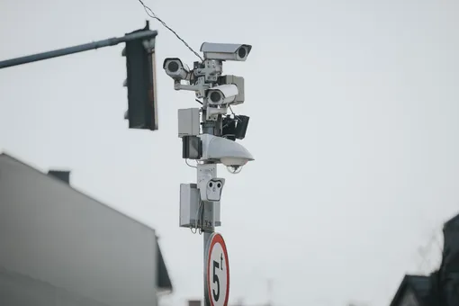 Полный список нарушений, которые фиксируют камеры на дороге: вы удивитесь, на что они способны
