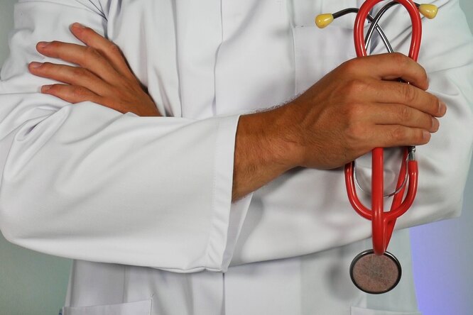 Присутствие врача влияет на показатели артериального давления некоторых пациента