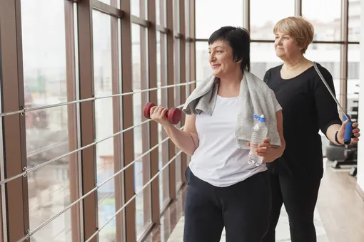 Как похудеть после 40 лет женщине? Как и мужчине: спорт и здоровое питание.