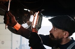 Как самостоятельно починить потекший радиатор в автомобиле?