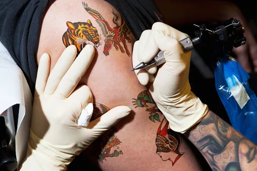 Набить себе цену: почему татуировки набирают популярность в мире