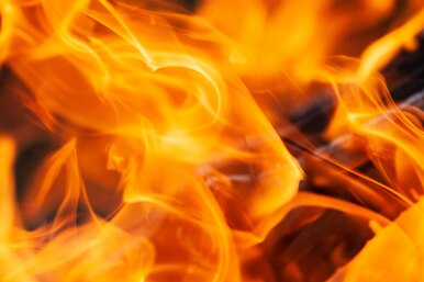 Пожар всегда возможен: предметы вокруг нас, которые внезапно оказываются огнеопасными. Видео
