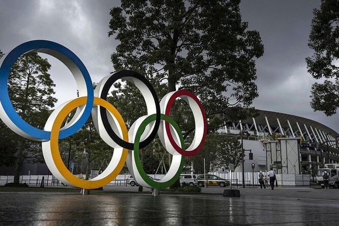 Россиянин выиграл золото на Олимпиаде со сломанной рукой Россиянин выиграл золото на Олимпиаде со сломанной рукой
