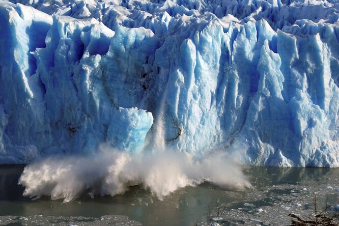 Ледник на Аляске тает в 100 раз быстрее, чем думали ученые: зрелищный таймлапс