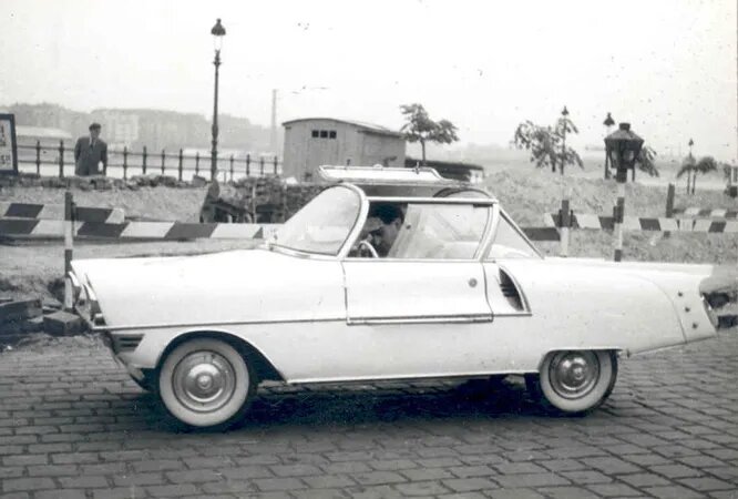 Напоследок автомобиль Fesztiv l дизайнера Калмана Шабади. Он построил эту симпатичную самоделку в 1960 году.