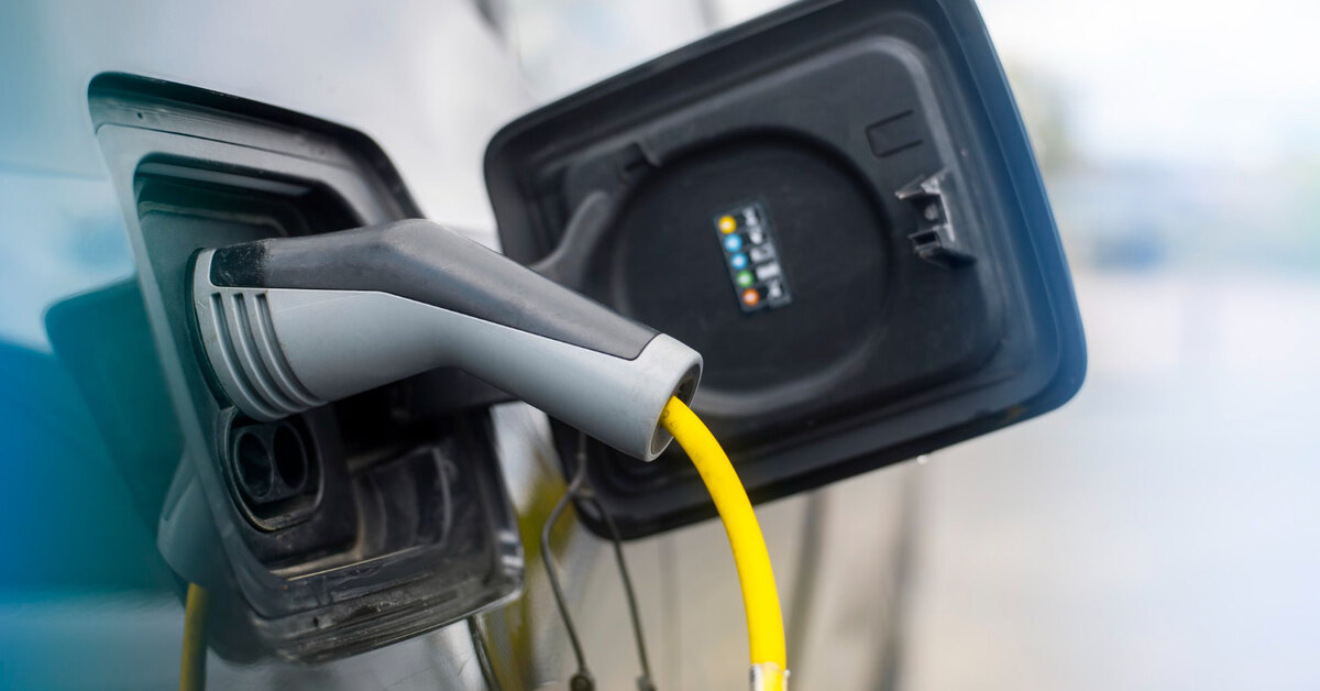 Как зарядить аккумулятор электромобиля до 90% за 10 минут?