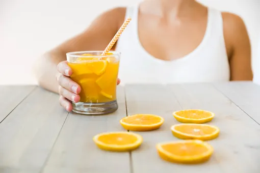 Женщина на протяжении 40 дней пила только апельсиновый сок: вот что с ней стало