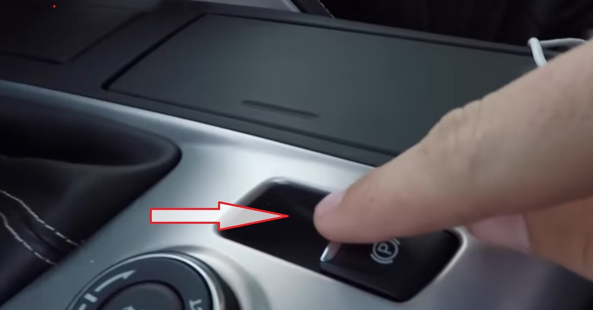 Что произойдет с машиной, если включить «ручник» на скорости 193 км/ч