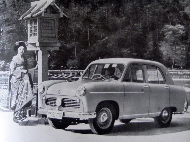 На снимке Ohta PK 1956 года. Компания Ohta Jidosha производила автомобили с 1934 по 1957 год и до войны была крупнейшим японским автопроизводителем. После разорения компании её директор, Юичи Ота, перешёл в Datsun.