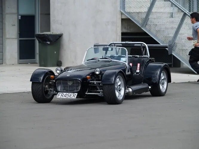 Fraser Clubman основная и единственная модель небольшой новозеландской компании Fraser, кит-кар на основе классического Lotus Seven.