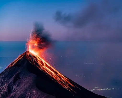 Не всегда во время извержения из вулкана выходит лава