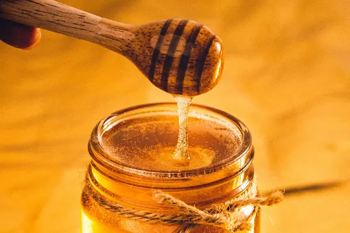 Какими необычными свойствами обладает мед