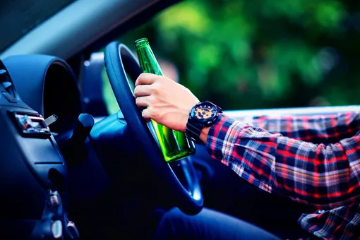 Можно ли опьянеть от безалкогольного пива: вам не стоит садиться за руль в этих случаях