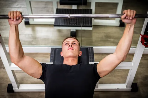 8 лучших упражнений для новичков на все группы мышц от фитнес-эксперта