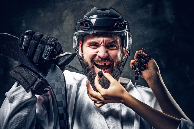 Бойцы дерутся только с бойцами: негласные правила поведения хоккеистов