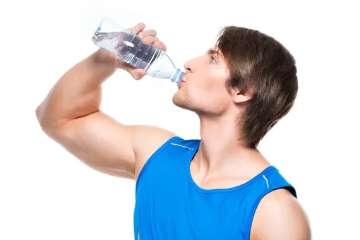 Почему спортсменам в СССР запрещали пить воду во время тренировки?
