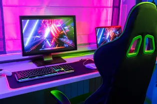 Какую игровую клавиатуру выбрать для игрового компьютера: 6 крутых вариантов с RGB-подсветкой