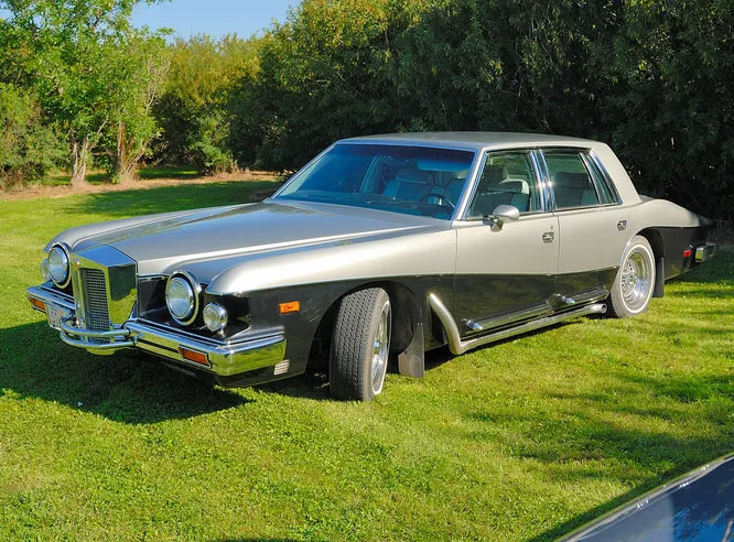 1977 год, Stutz IV-Porte.