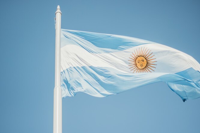 Минздрав Аргентины назвал долю тяжелых побочных эффектов среди привитых «Спутником V»