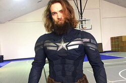 Как тренируется дублер «Капитана Америки»: он подменял в кадре Криса Эванса и стал звездой в Голливуде