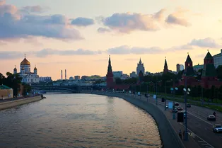 Солнце и тепло: москвичам пообещали комфортную погоду в выходные