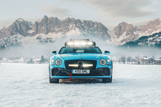 Bentley Continental GT: на что спорткупе способно в зимних условиях?