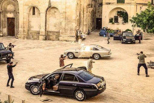 Автомобиль агента 007: как снимали сцену с Aston Martin