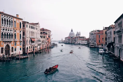 Мик Джаггер и Фрэнсис Форд Коппола подписали письмо о защите Венеции от туристов
