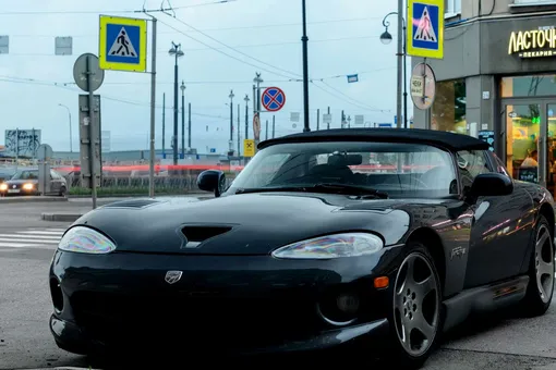 10 самых интересных автомобилей, которые вы можете увидеть на улицах Санкт-Петербурга