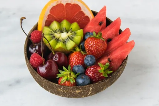 Как есть фрукты и ягоды, чтобы не толстеть и не провоцировать диабет: советы от диетолога