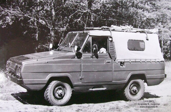 1980 год, автомобиль-амфибия УАЗ-39071 «Баклан». Версия автомобиля-амфибии УАЗ-3907 для пограничных войск.