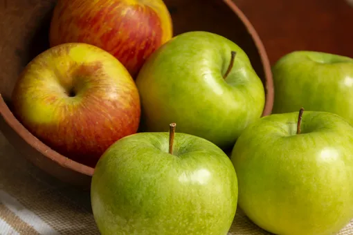 Сколько яблок в день можно съедать без вреда для здоровья