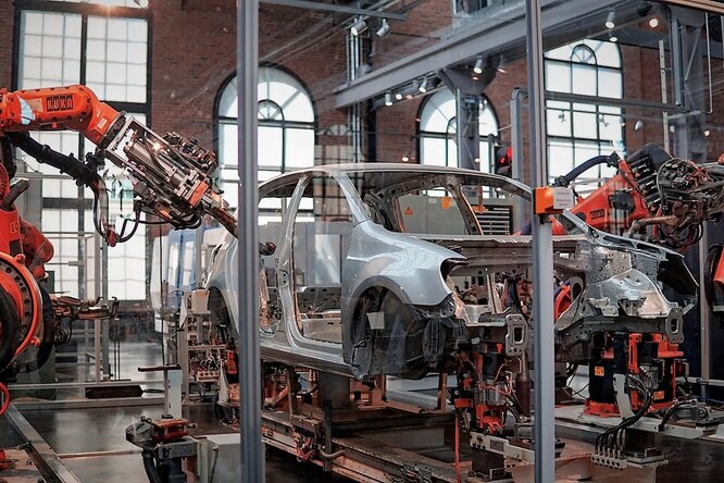 На заводе Lada Granta не хватило запчастей На заводе Lada Granta не хватило запчастей