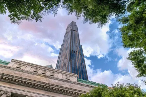 «Башня Саурона» в Нью-Йорке выставлена на аукцион: в США новый кризис рынка недвижимости?