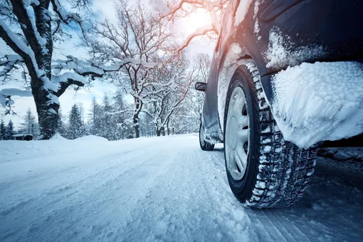 Какие автомобильные коврики лучше всего использовать зимой?
