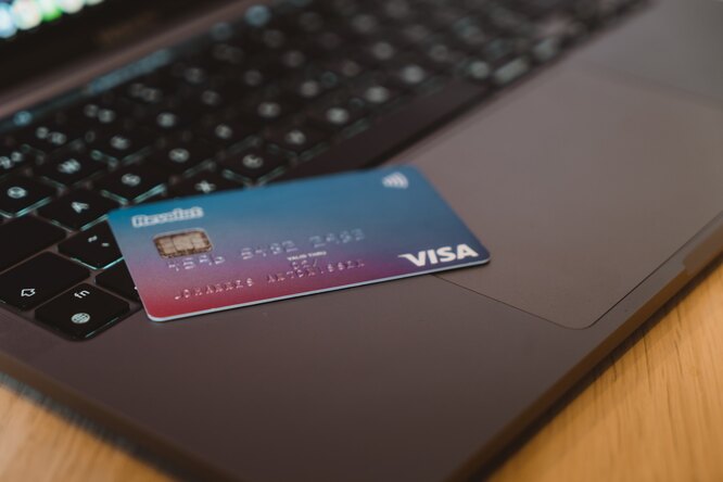 Visa повышает комиссию за оплату картами в супермаркетах Visa повышает комиссию за оплату картами в супермаркетах