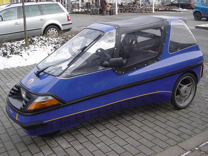 Городской электромобиль CityEl сперва появился под названием Mini-El его разработала датская компания El Trans A/S и производила с 1987 по 1995 год. В 1995-м производство выкупил немецкий инвестор и перенёс его в Германию. Там завод существует и по сей день.