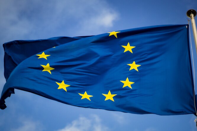 Евросоюз введет электронные COVID-сертификаты — это упростит путешествия