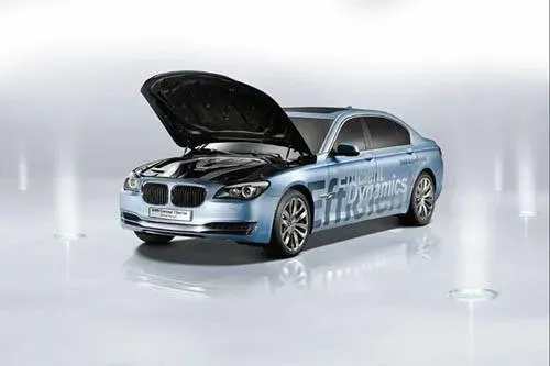 Мягкий гибрид BMW 7 ActiveHybrid: электродвигатель помогает в работе двигателю внутреннего сгорания