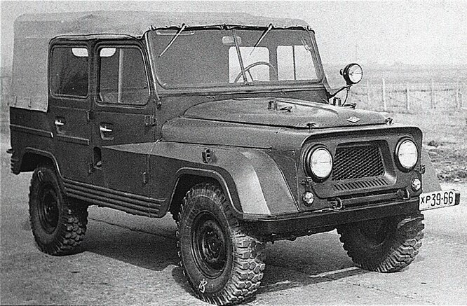 1960 год, пятидверная версия УАЗ-460. 