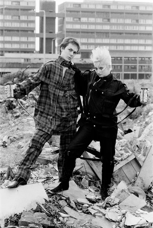 Панк-модели, презентующие одежду из бутика Макларена и Вествуд, 1977 г.