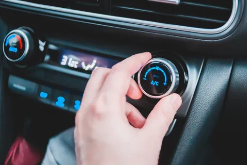 Как выжить в жару в машине без кондиционера?