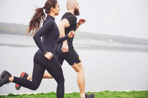 Как правильно бегать, чтобы не болела спина: 4 главных правила