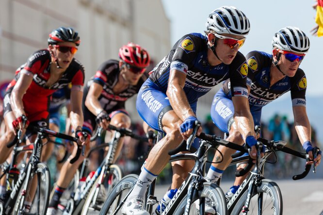 Полиция задержала болельщицу «Тур де Франс», устроившую массовое столкновение велосипедистов