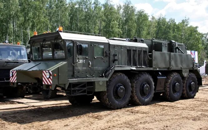 КЗКТ-74281-012. Курганский завод колёсных тягачей (КЗКТ) существовал с 1950 по 2011 год и производил военную и гражданскую тяжёлую технику.