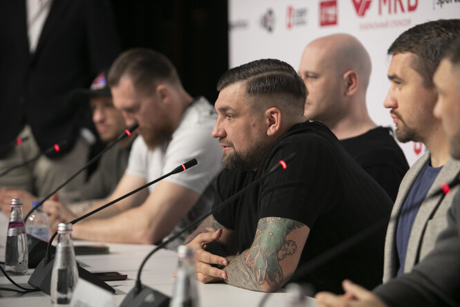 GAZFIGHT: Кудряшов, Романов и Баста дали пресс-конференцию накануне первого в мире поединка в категории бриджервейт