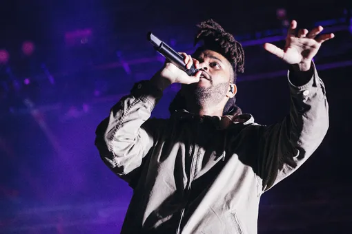 Созданный нейросетью трек The Weeknd и Дрейка порвал чарты: никто не понял, что вирусная песня про бывших была фейком
