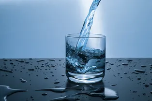 3 причины начать утро со стакана теплой воды