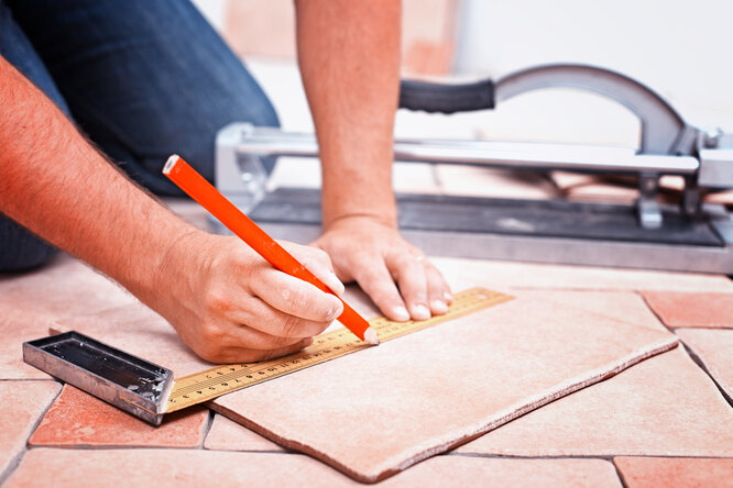 Как отремонтировать треснувшую плитку?