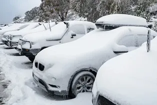 Стоит ли прогревать автомобиль в холодное время года?